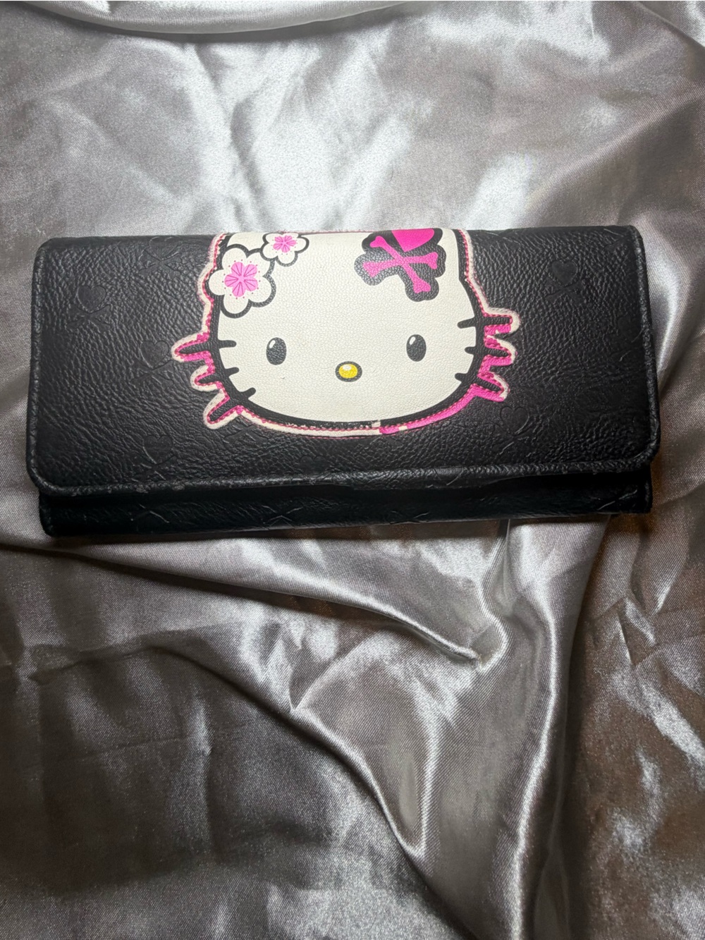 Y2K Hello Kitty Black Wallet with Pink & White Graphic